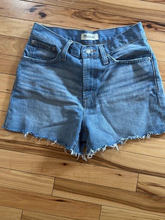 Madewell Pants - Madewell Light Wash Frayed Hem Denim Shorts size 26 and 27
